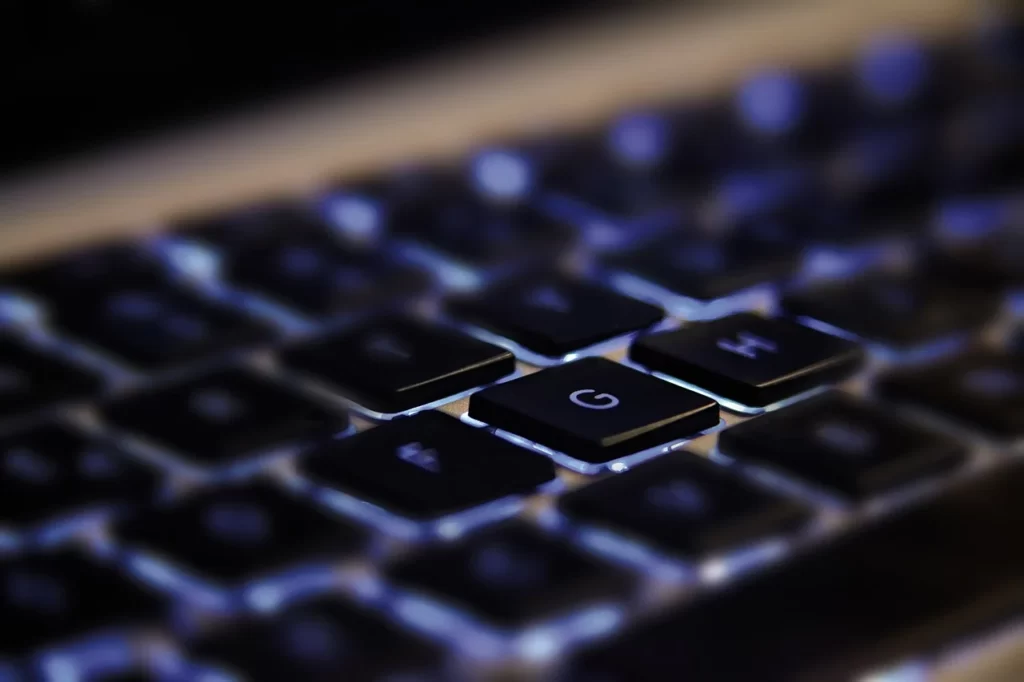 Проблема с клавиатурой может заставить ноутбук пищать